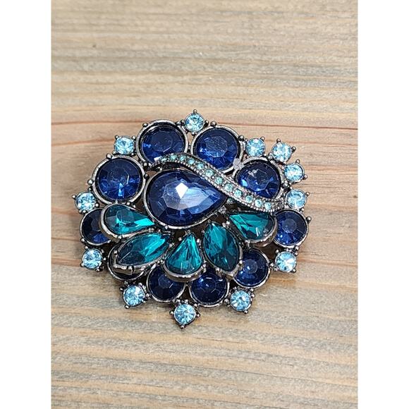 Vintage Blue and Green Layered Rhinestone Brooch - Picture 1 of 5